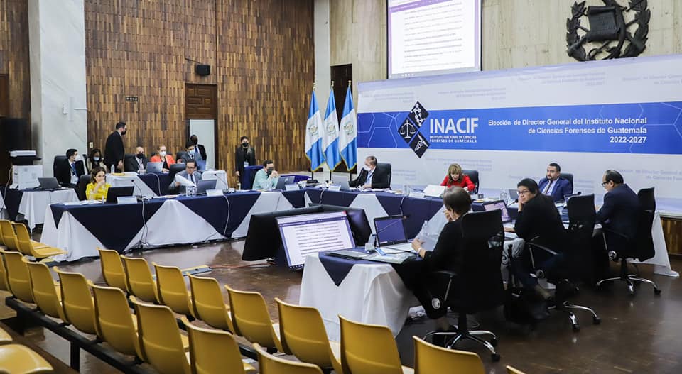 Sesión del Consejo de INACIF